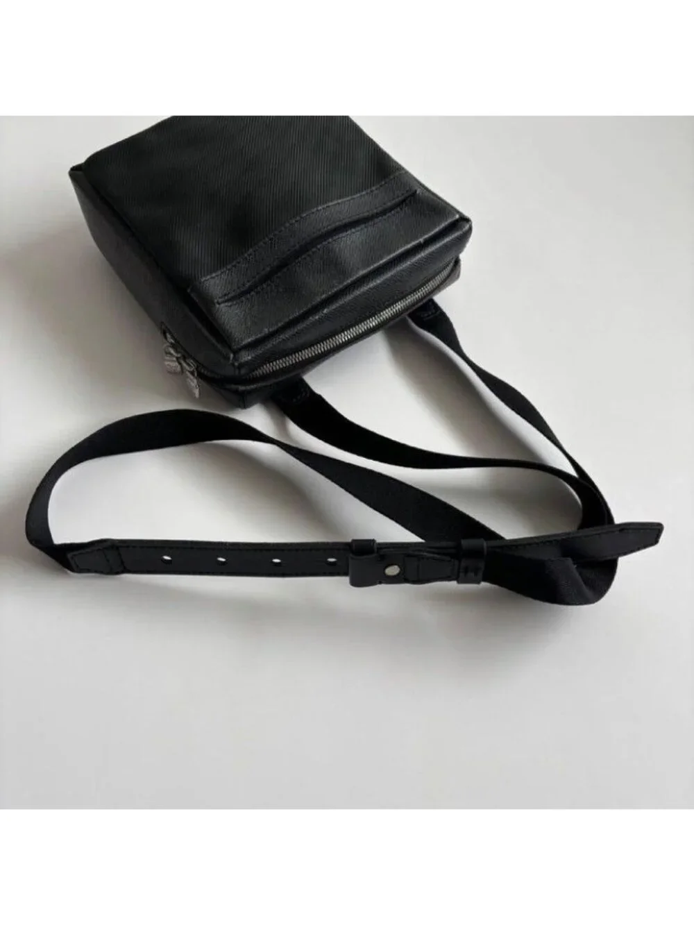 Louis Vuitton Shoulder Bag Sayan Ardoise Taiga Leather Nylon